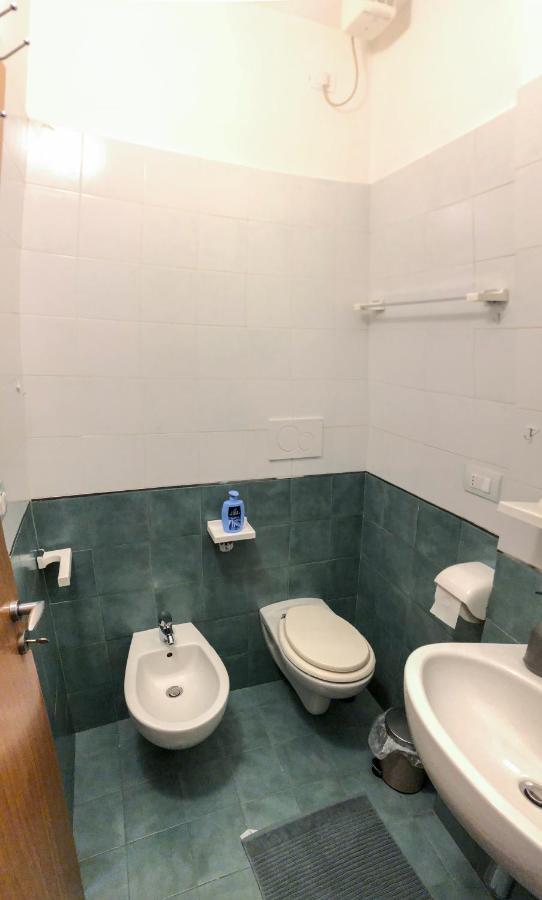 The Singer'S House Apartment Бари Екстериор снимка